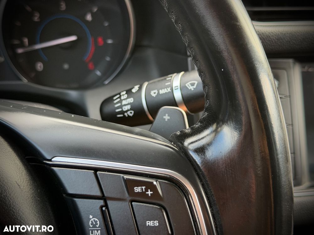 Jaguar XF 20d Aut. Prestige - 36