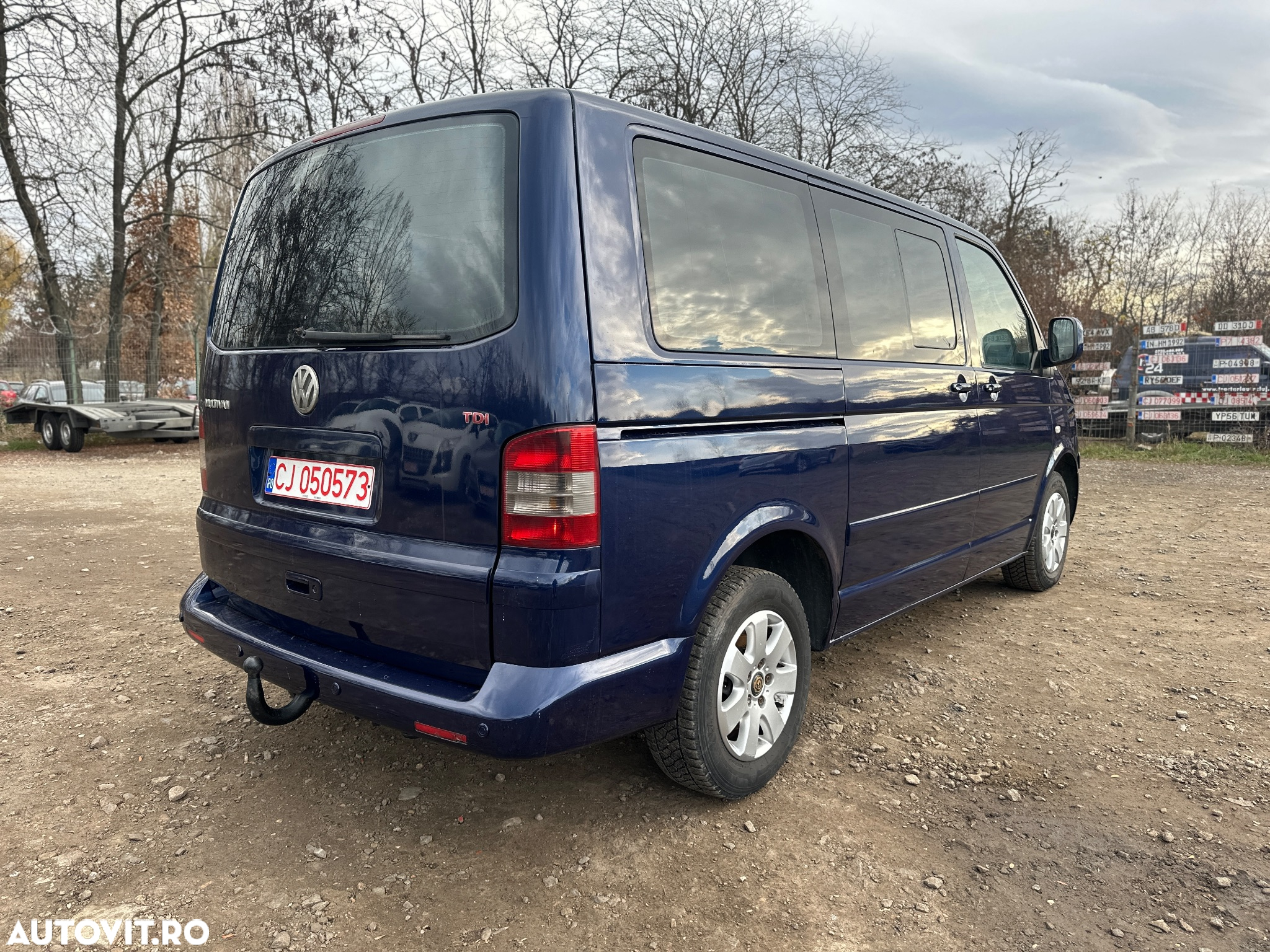 Volkswagen Multivan - 3