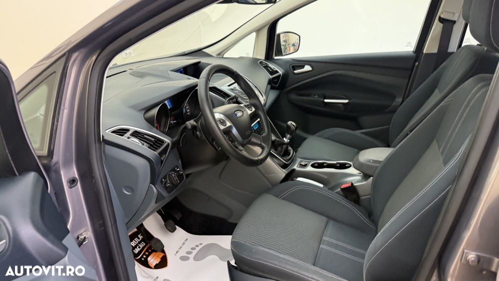 Ford C-Max - 12