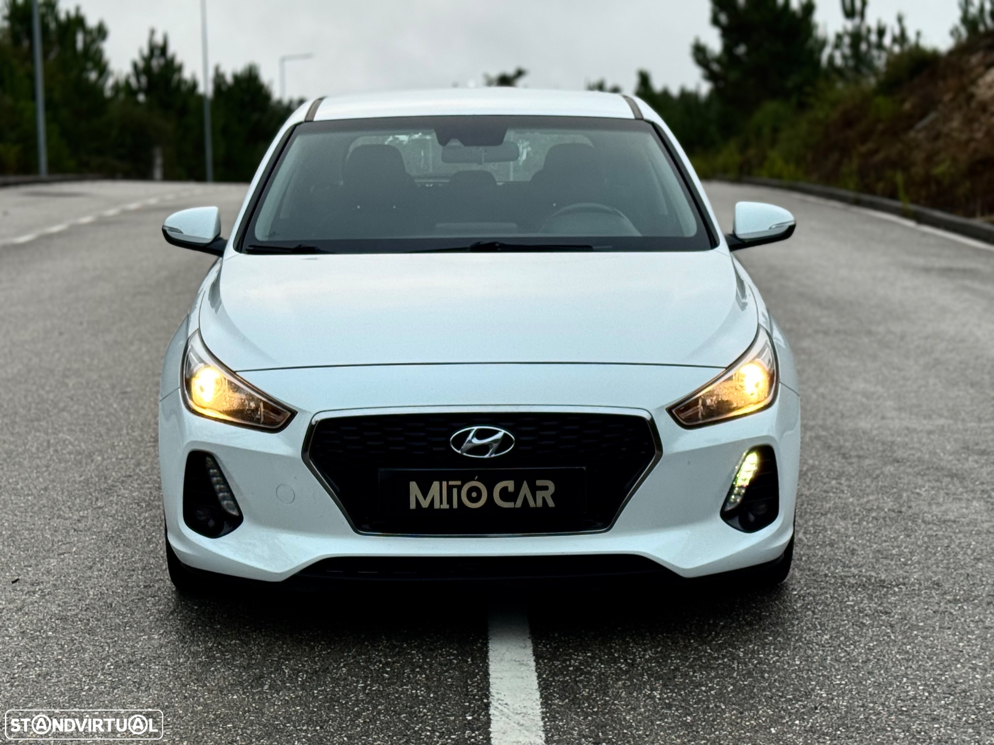 Hyundai i30 1.6 CRDI Blue Comfort+Navi - 2