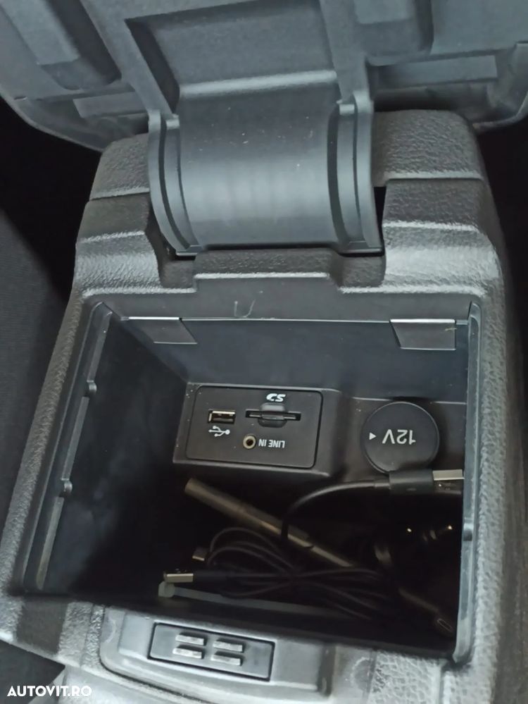 Ford Focus 1.0 EcoBoost Titanium - 12