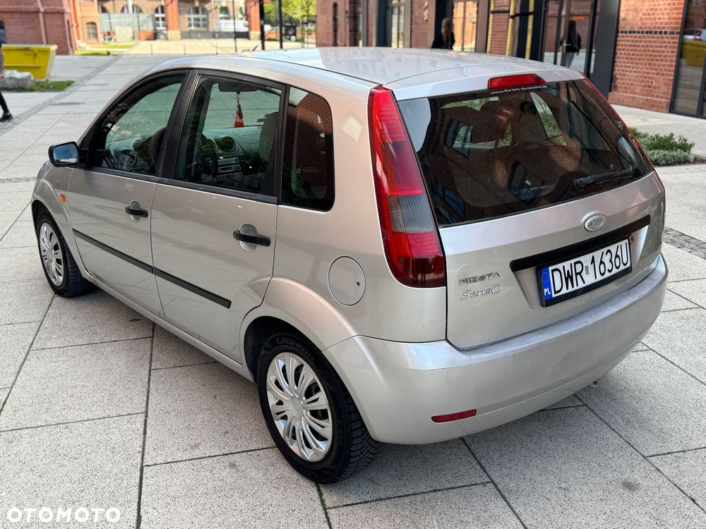 Ford Fiesta - 5