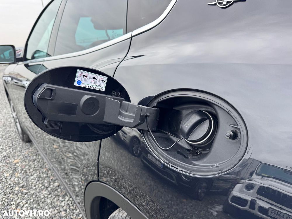 Maserati Levante S - 7