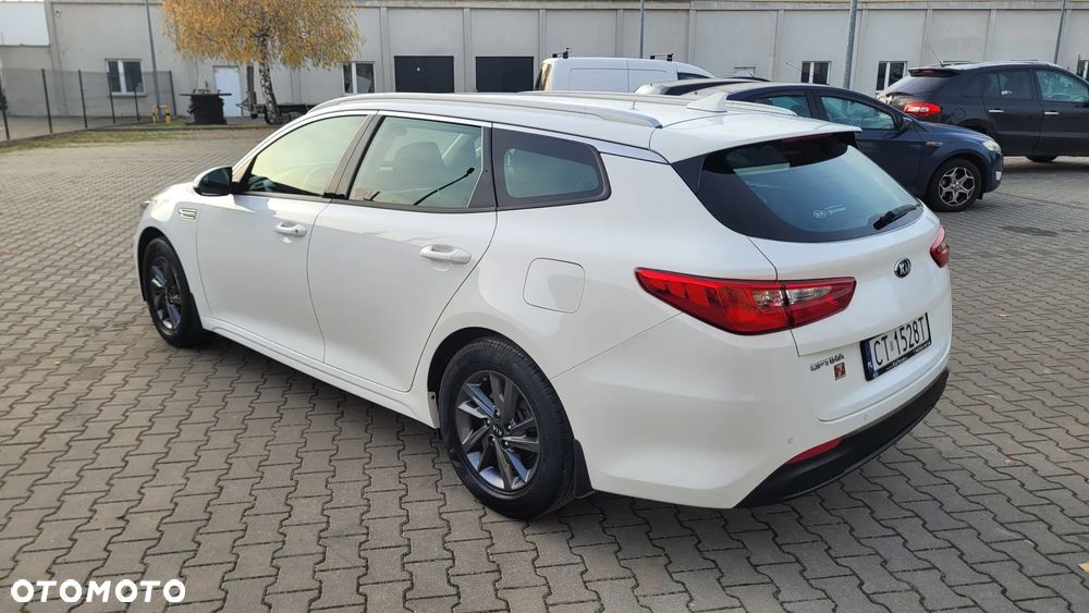 Kia Optima 2.0 M - 2