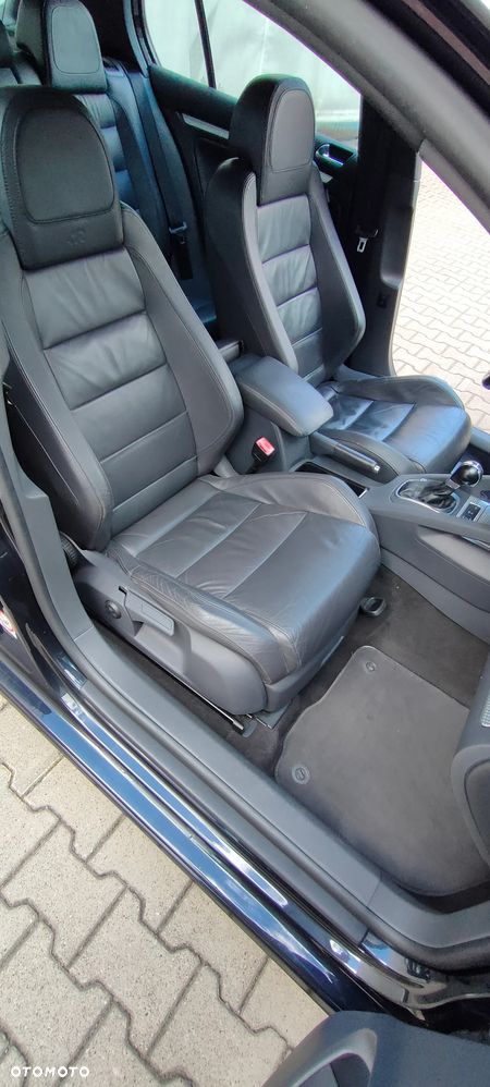 Volkswagen Golf R32 4Motion DSG - 13