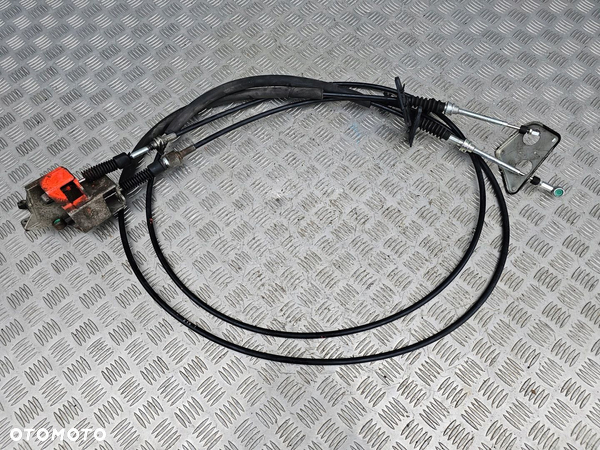 LINKI LINKA ZMIANY 6 BIEGÓW 2 SZTUKI IVECO EUROCARGO 504059231 504059214 06-15 rok