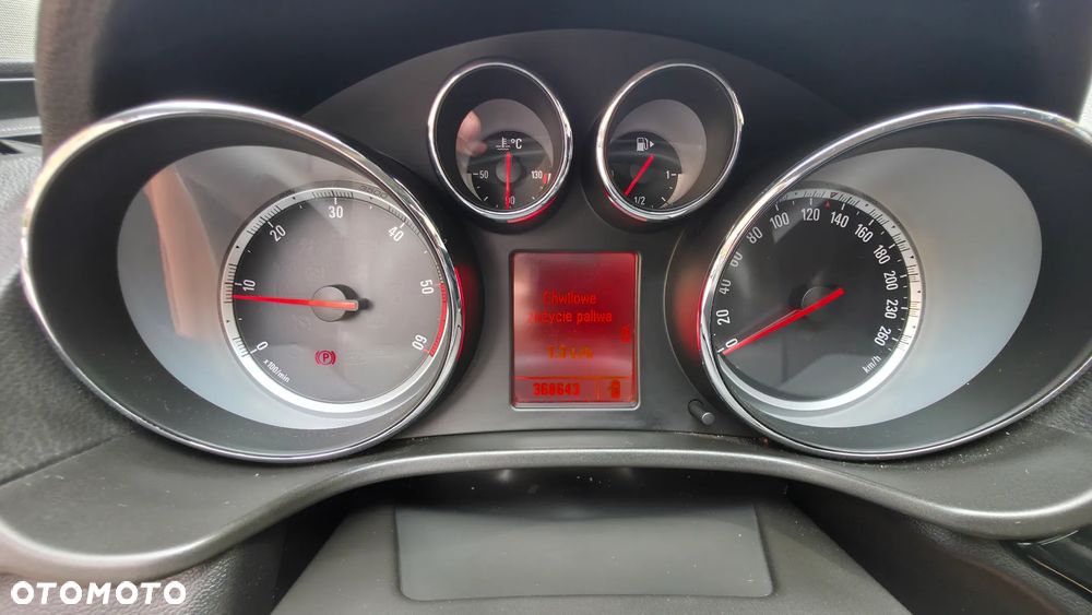 Opel Insignia 2.0 CDTI Sports Tourer - 8