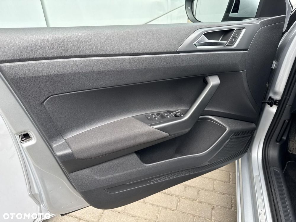 Volkswagen Taigo - 12