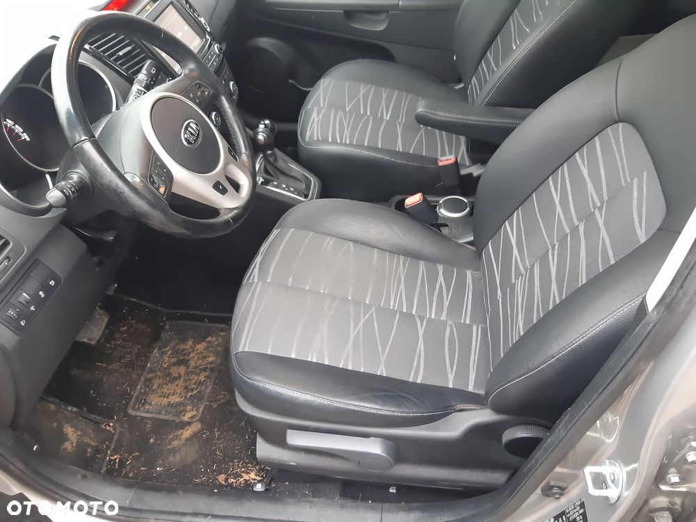 Kia Venga 1.6 CVVT Automatik Platinum Edition - 12