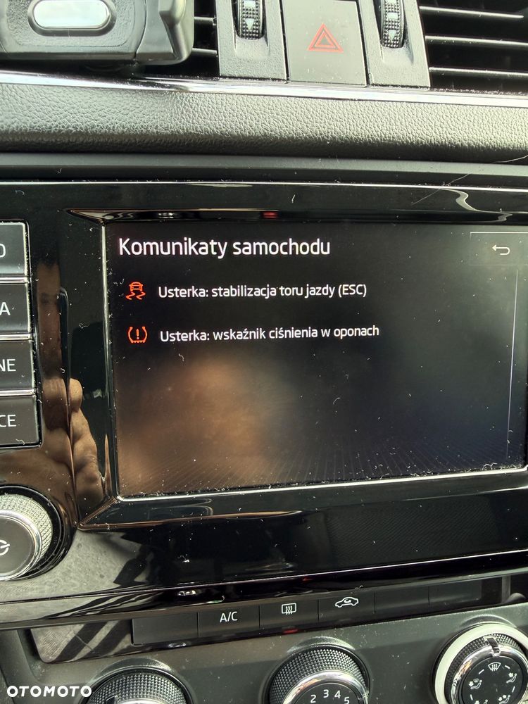 Skoda Octavia 1.6 TDI (Green tec) 4x4 Ambition - 23