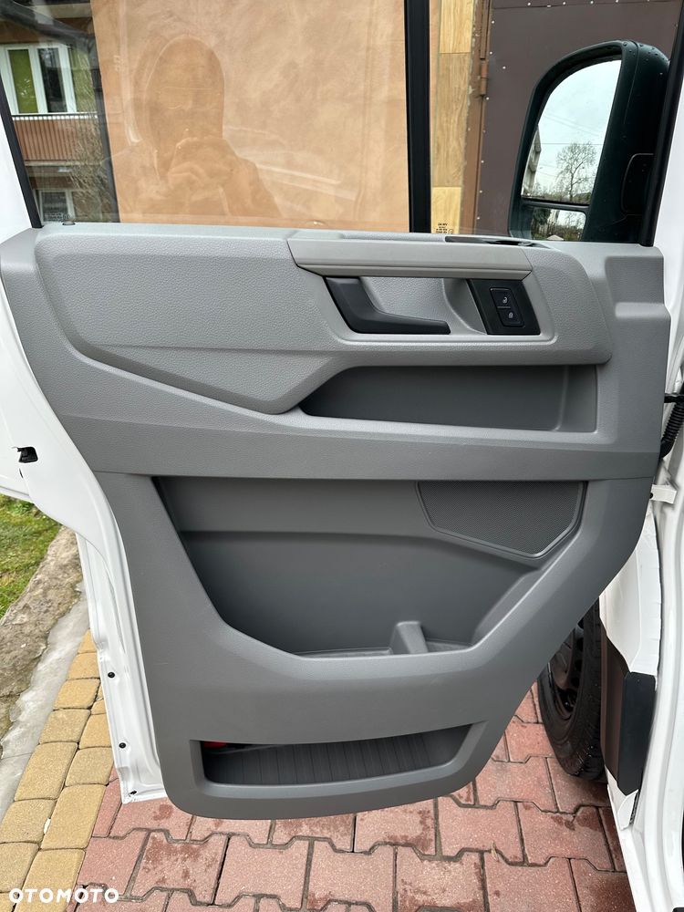 Volkswagen Crafter - 13