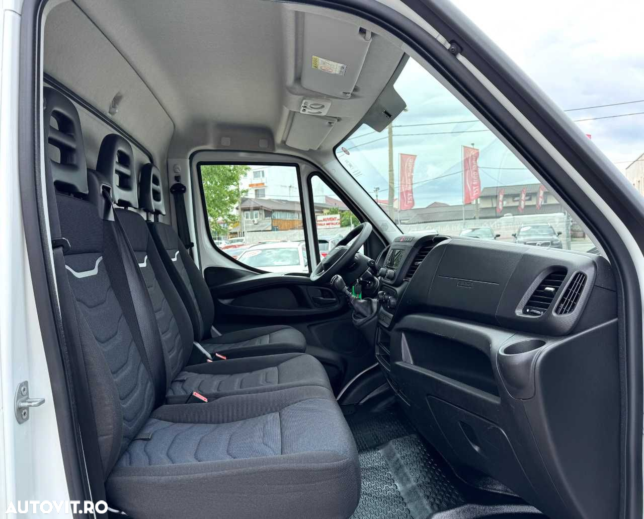 Iveco DAILY CUB CU LIFT HIDRAULIC - 18