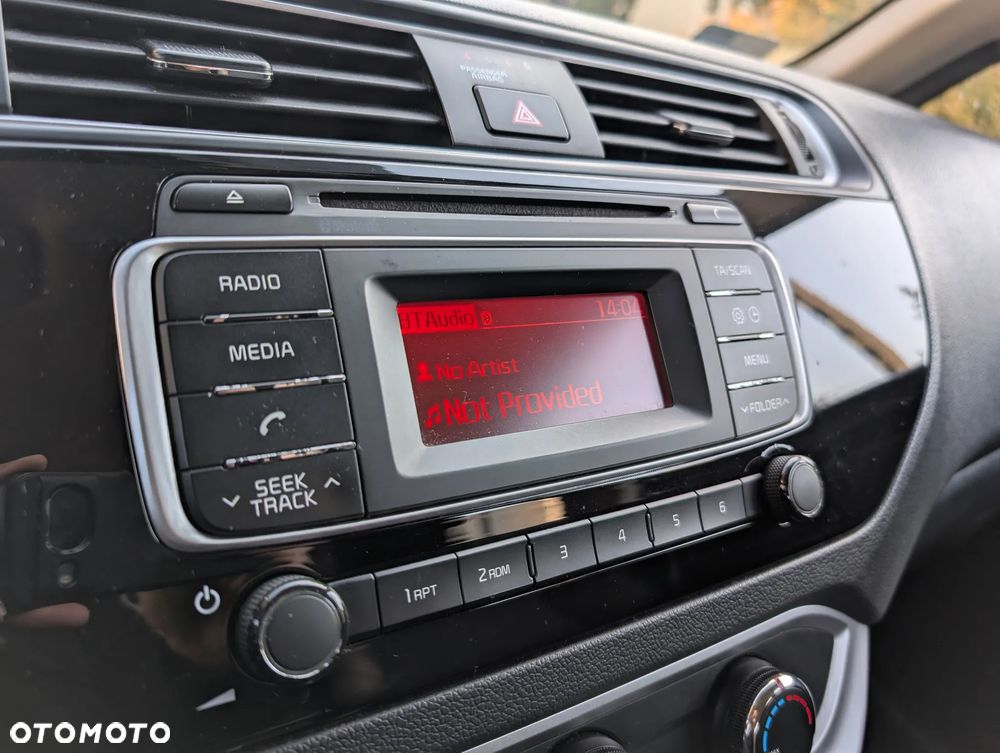 Kia Rio - 13