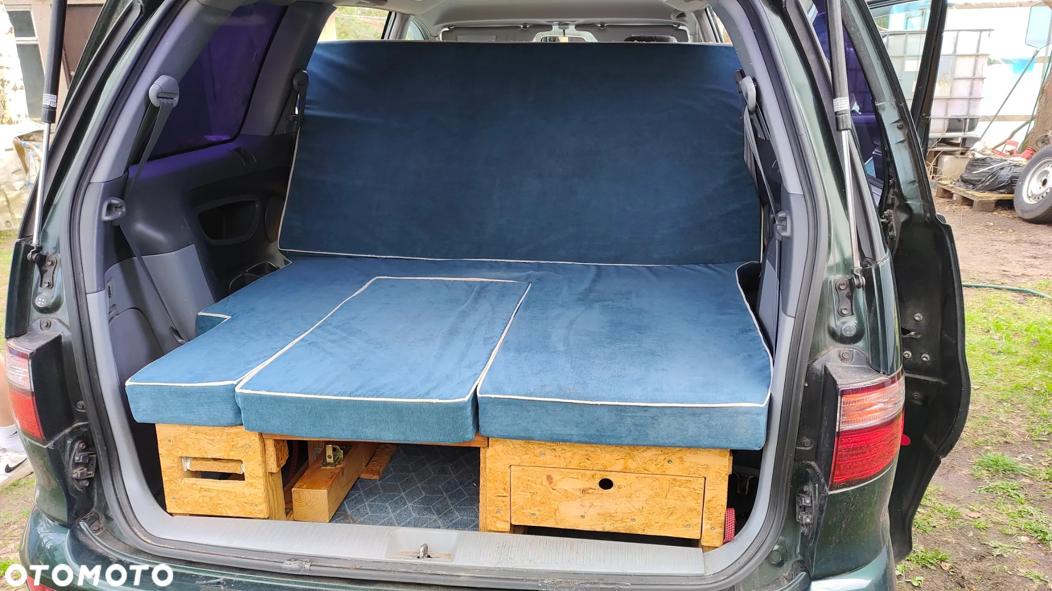 Toyota Previa D-4D Executive - 13