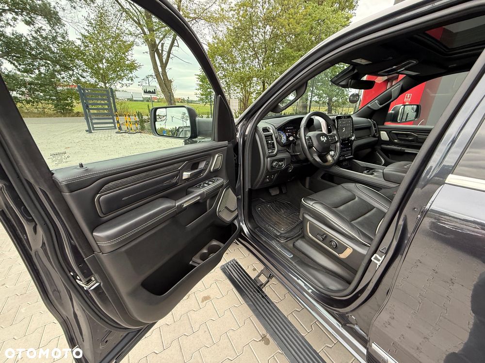 Dodge RAM 5.7 4x4 - 15