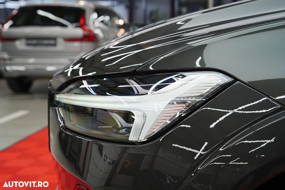 Volvo XC 60 Recharge T6 Twin Engine eAWD R-Design Expression - 27