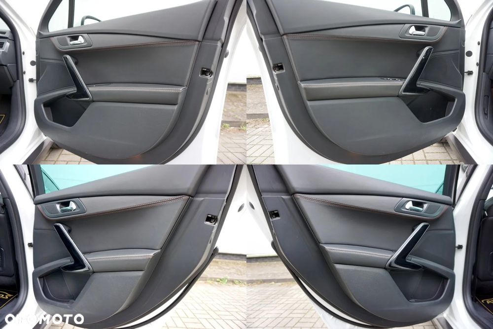 Peugeot 508 RXH 2.0 HDi HYbrid4 - 38
