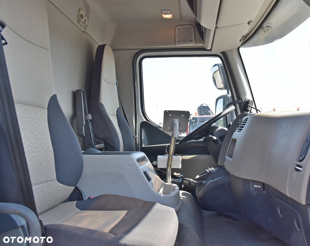 Renault MIDLUM 220 * WYWROTKA 3,80m + HIAB 077 B-2 DUO * STAN BDB - 10