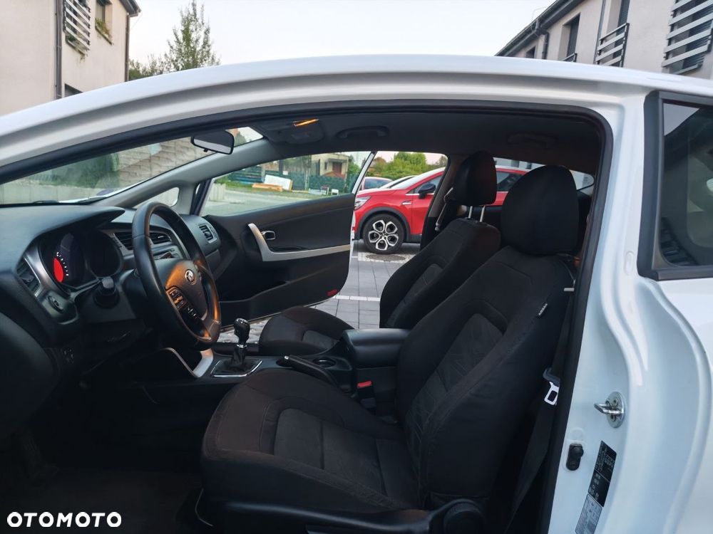 Kia ProCeed 1.4 XL - 17