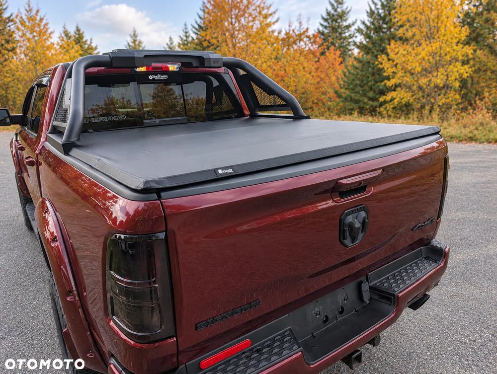 RAM 1500 Crew Cab Shortbed Bighorn - 11