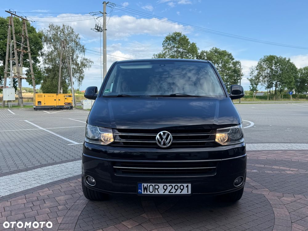Volkswagen Multivan - 13