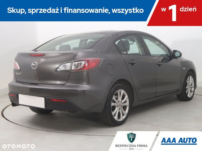 Mazda 3 - 7