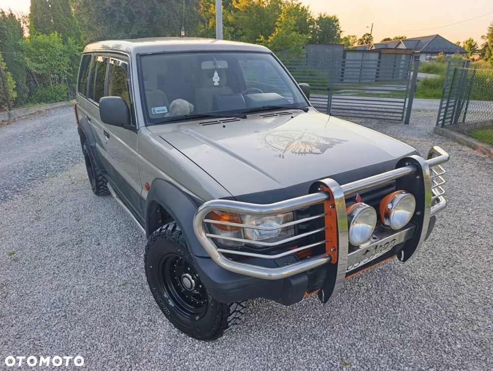 Mitsubishi Pajero 2.5 TD GL - 13