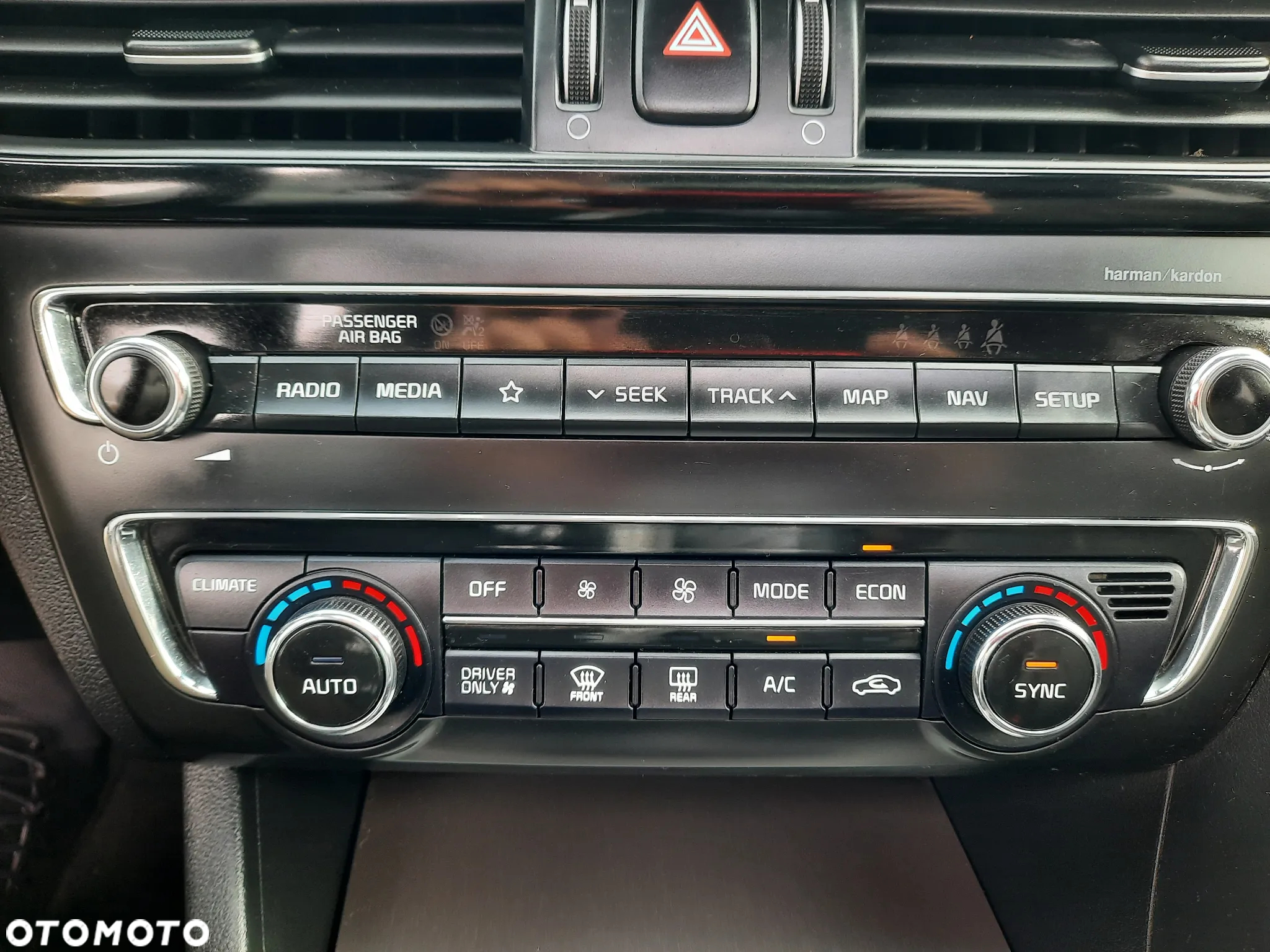Kia Optima Plug-in Hybrid - 37
