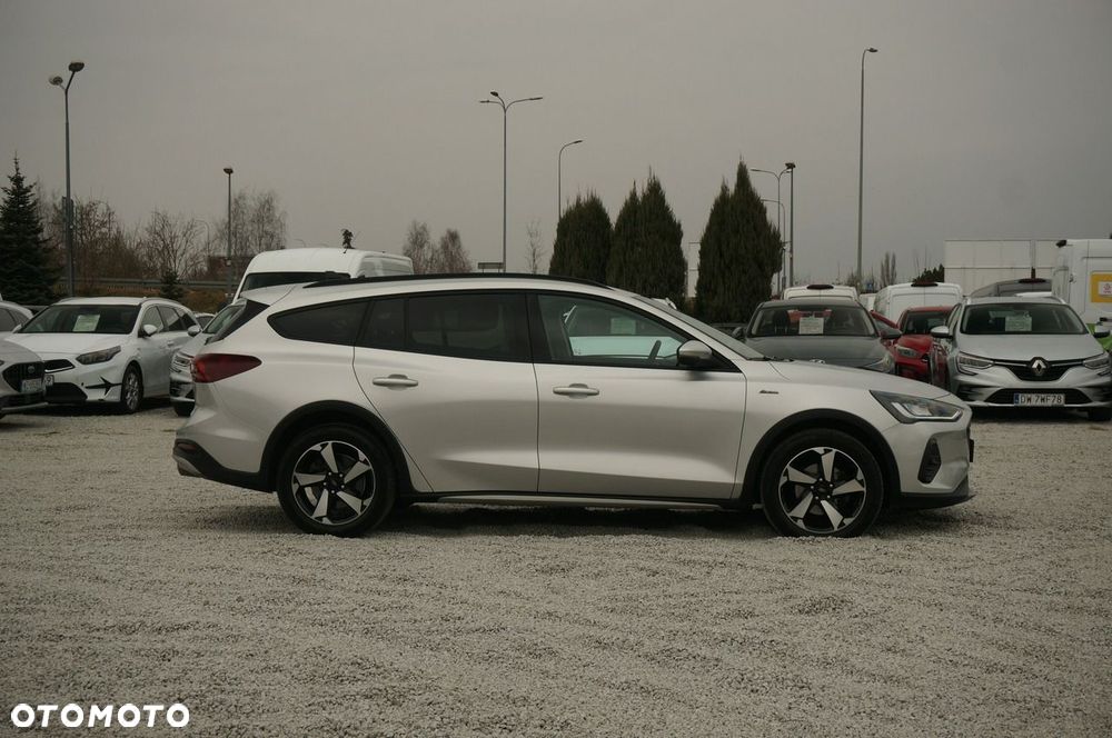 Ford Focus 2024 photo 5