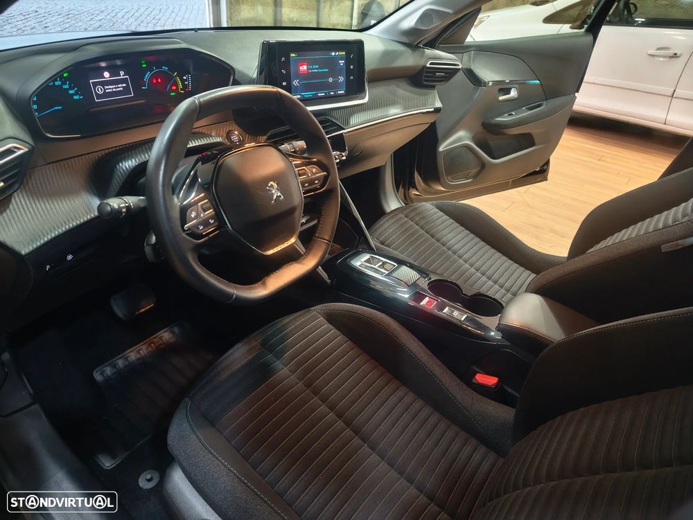 Peugeot e-208 E-Style - 14