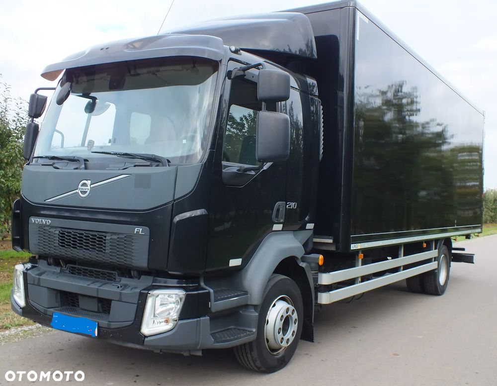 Volvo FL210 - 1