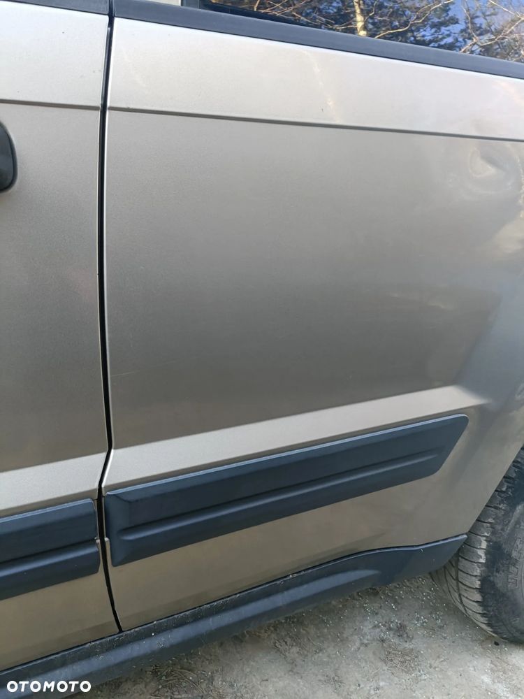 JEEP GRAND CHEROKEE III WK 04-10 2006 r. PJC drzwi lewy tył LT *JEEP GRAND CHEROKEE III WK 04-10 2006 r. PJC drzwi lewy tył LT * - 3