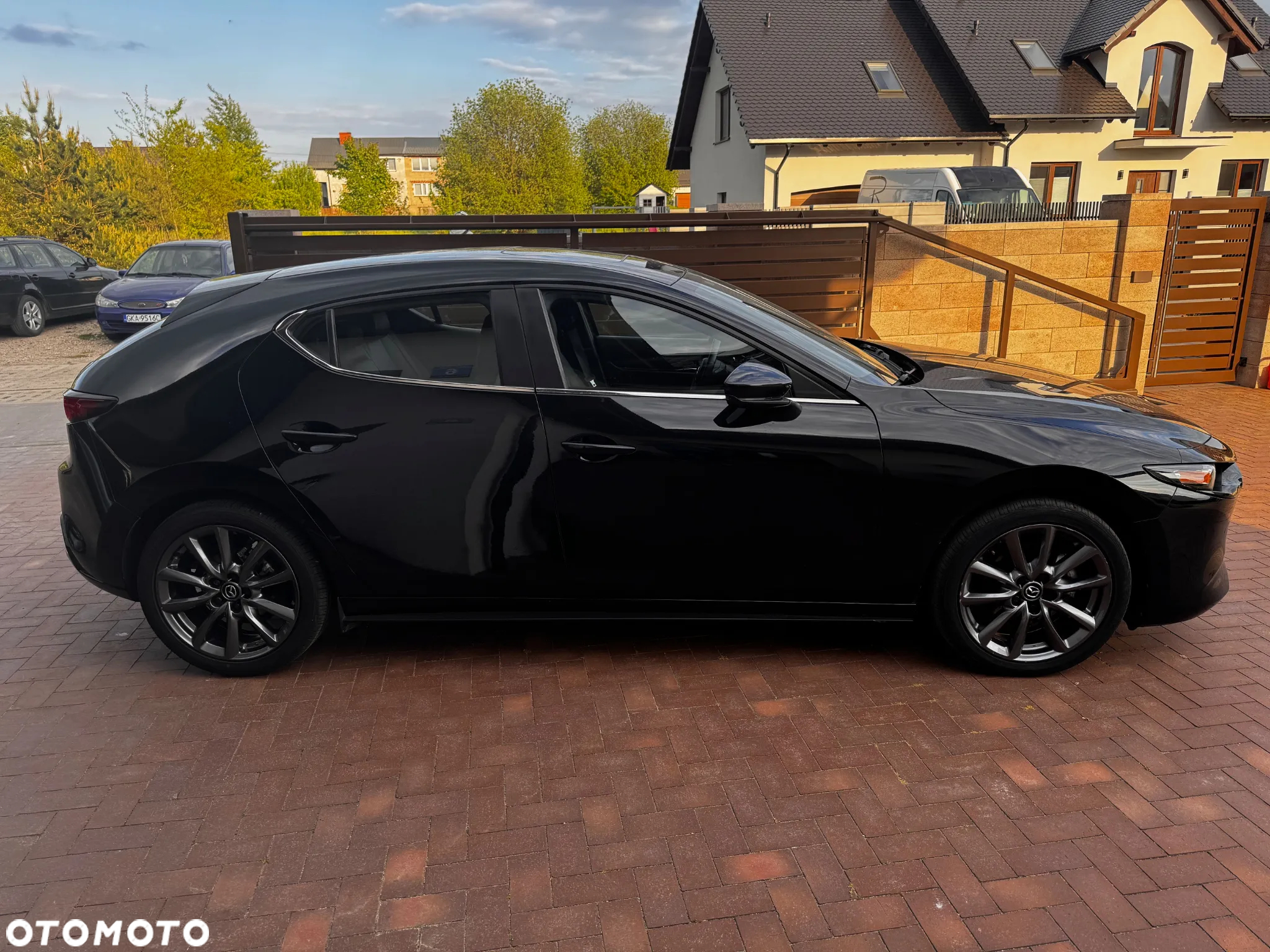 Mazda 3 - 4