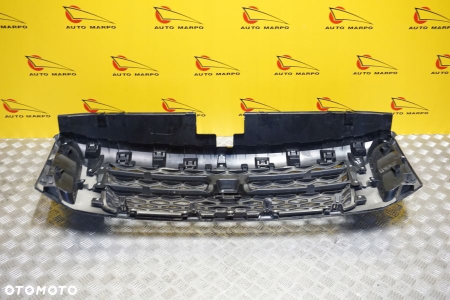 NISSAN TITAN 2016 - 2019 Atrapa Przód Grill USA - 12