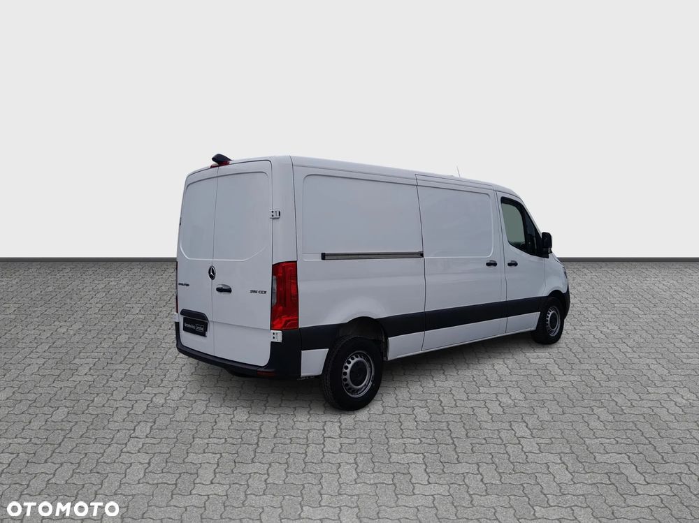 Mercedes-Benz Sprinter - 6