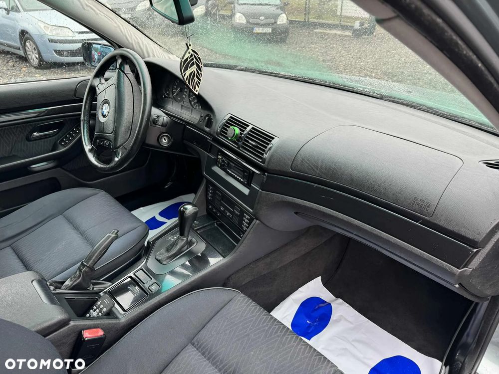 BMW Seria 5 - 22