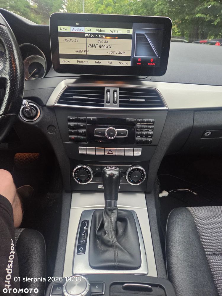 Mercedes-Benz Klasa C 220 CDI BlueEff 4-Matic Avantgarde - 22