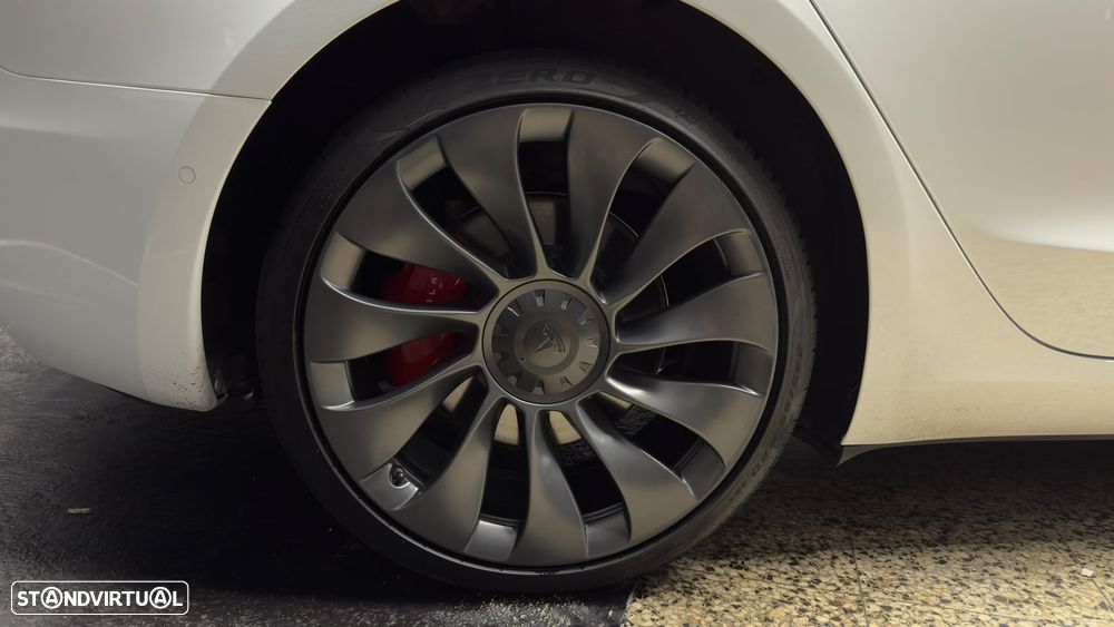 Tesla Model 3 Performance Dual Motor AWD - 40