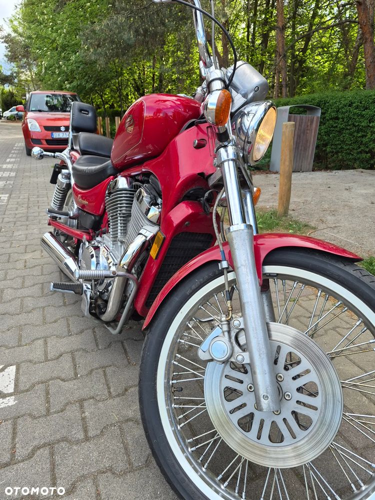 Suzuki Intruder - 12