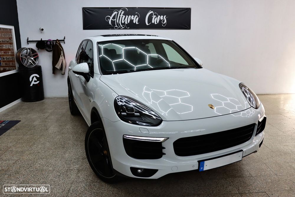 Porsche Cayenne - 2