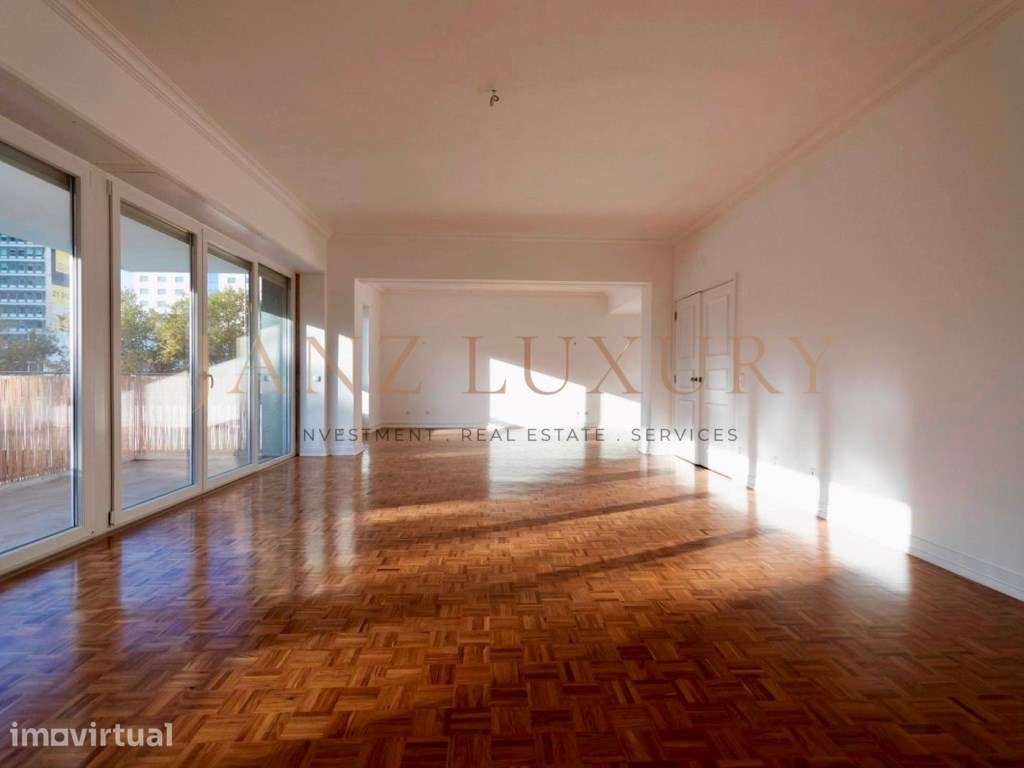 T4 de 200m2 para Arrendamento a 5 min Liceu Francês | Amoreiras - Grande imagem: 2/13
