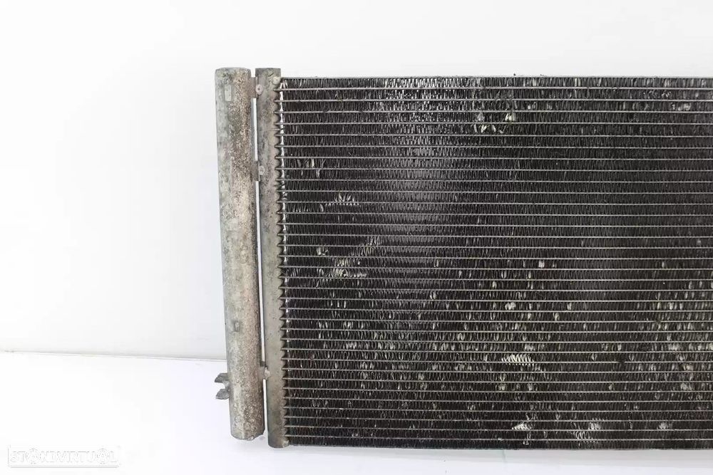 CONDENSADOR / RADIADOR AR CONDICIONADO BMW 1 2009 - - 2