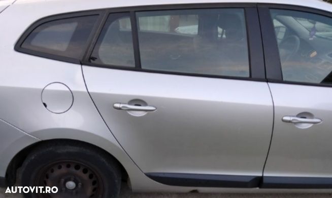 Capotă motor originală Renault Megane 3. 1,5 dci  cod culoare-TED 69 - 4