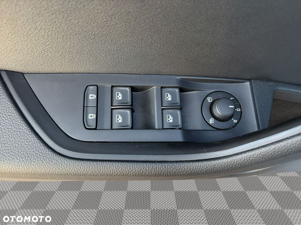 Skoda Superb 2.0 TDI DSG Ambition - 12