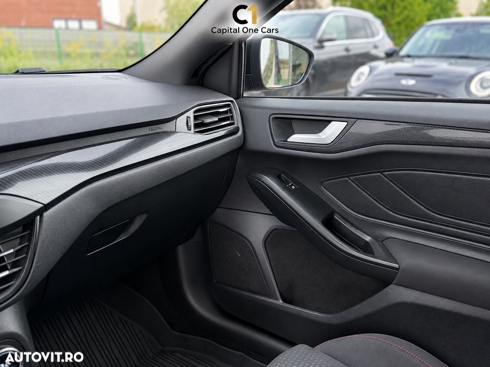 Ford Focus 1.5 EcoBoost ST-Line - 17