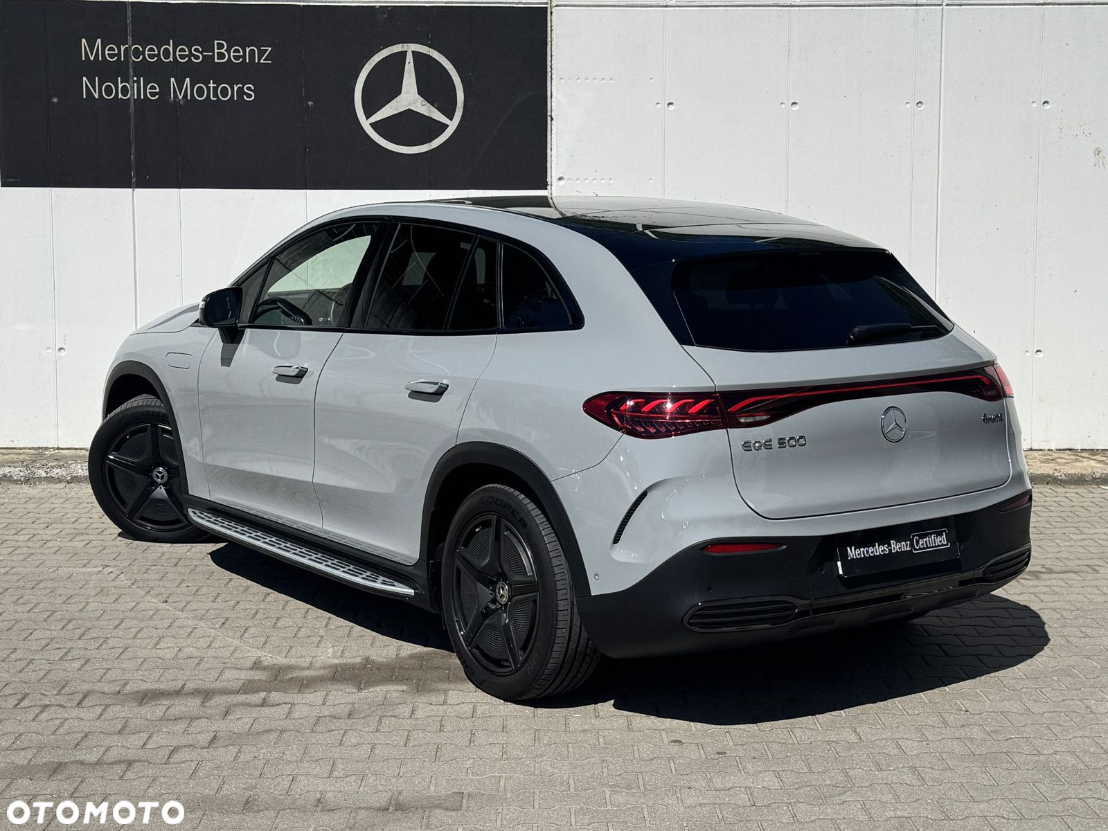 Mercedes-Benz EQE - 12