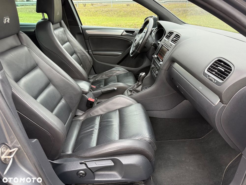 Volkswagen Golf 2.0 TSI 4Mot R - 27