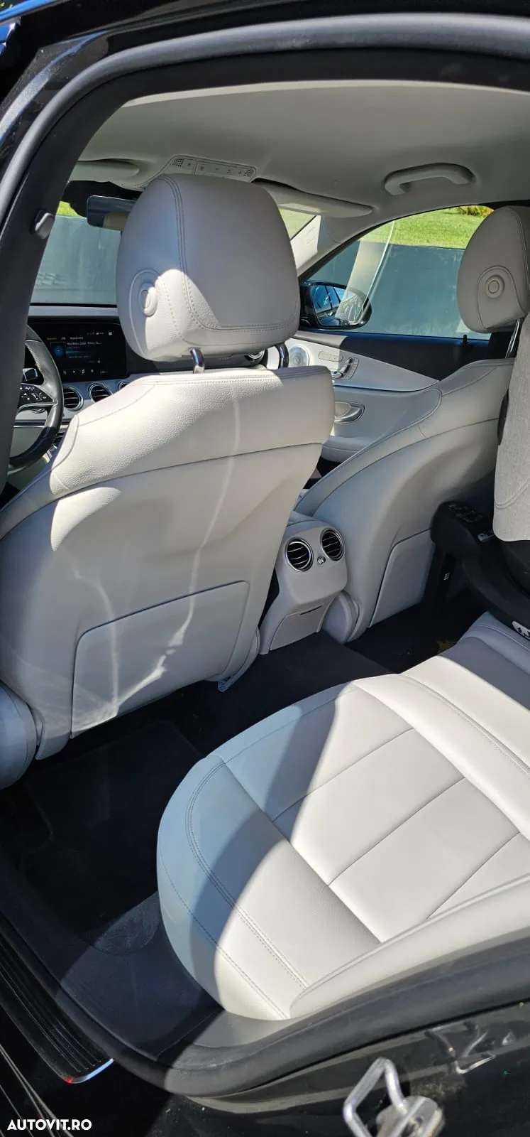 Mercedes-Benz E 220 d T 9G-TRONIC AMG Line - 6