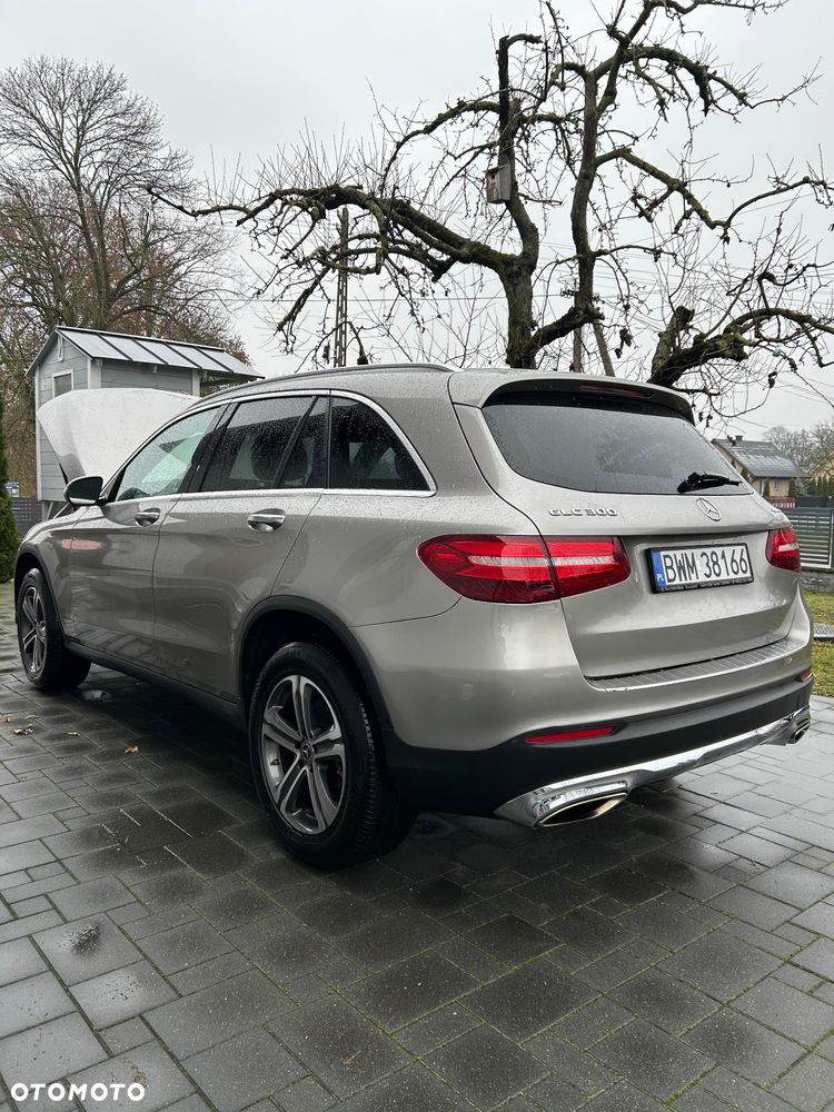 Mercedes-Benz GLC 300 4Matic 9G-TRONIC - 13