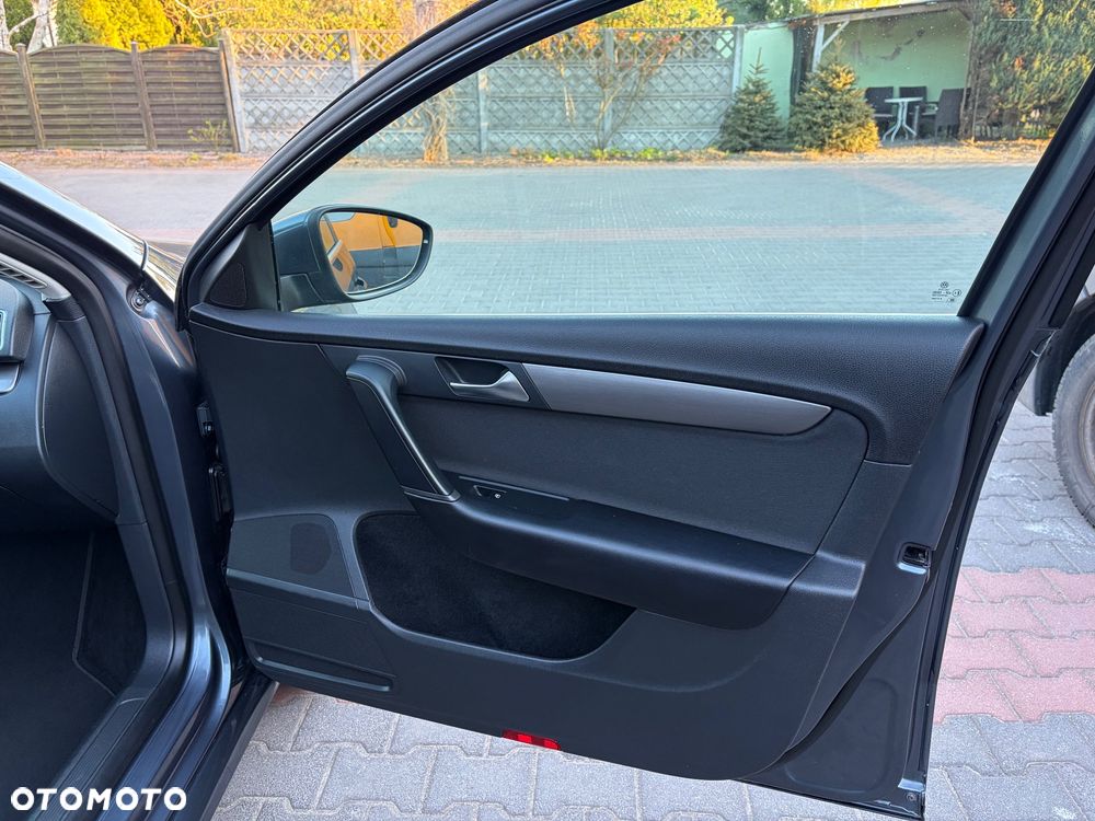 Volkswagen Passat 1.4 TSI DSG BlueMotion Technology Comfortline - 27